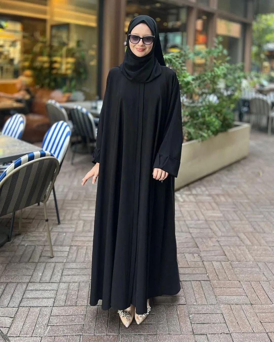 Classic Black Abaya with Stoller